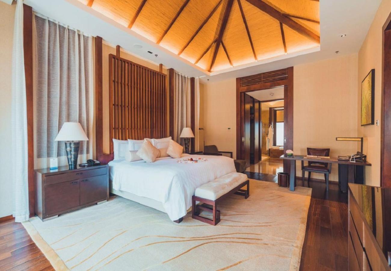 Tempat peranginan The Ritz-carlton Sanya, Yalong Bay 5*