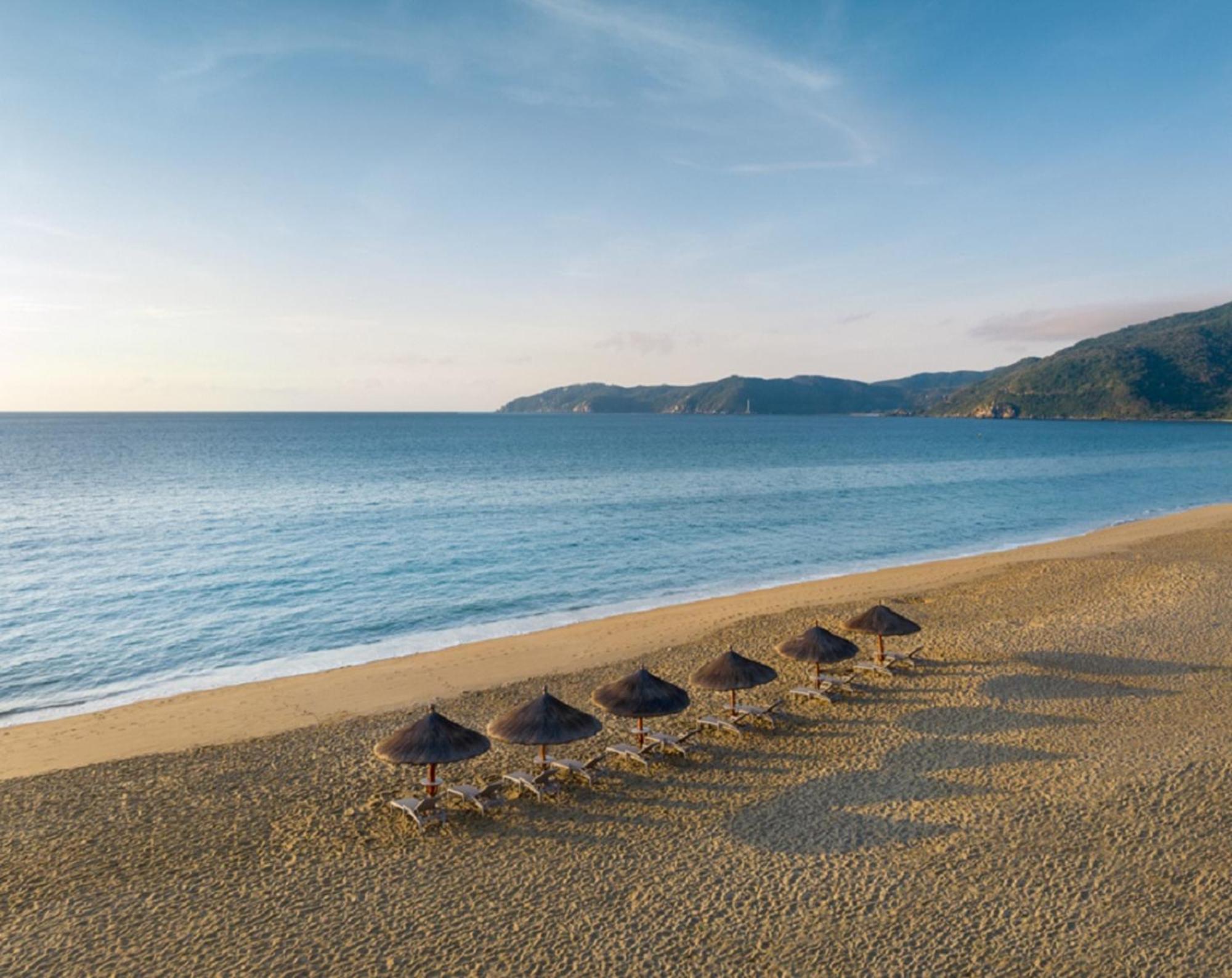 The Ritz-carlton Sanya, Yalong Bay Tempat peranginan 5*